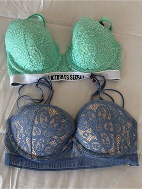 NWT Bundle- Victoria's Secret Mint Green Lace Push-Up Bra 32DD